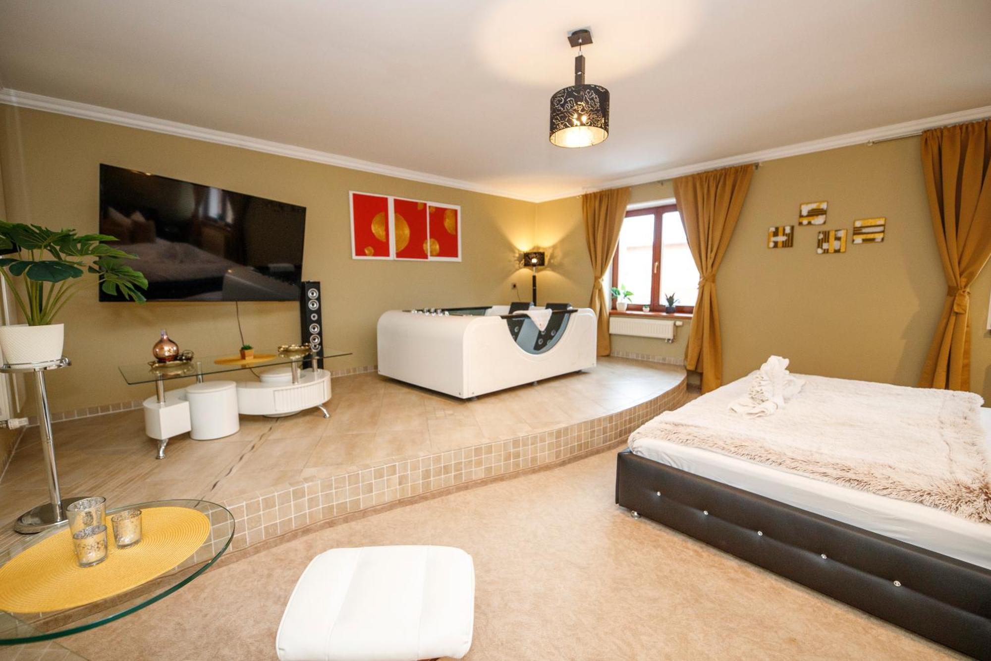 Wellness Hotel Beethoven Chomutov Exterior photo