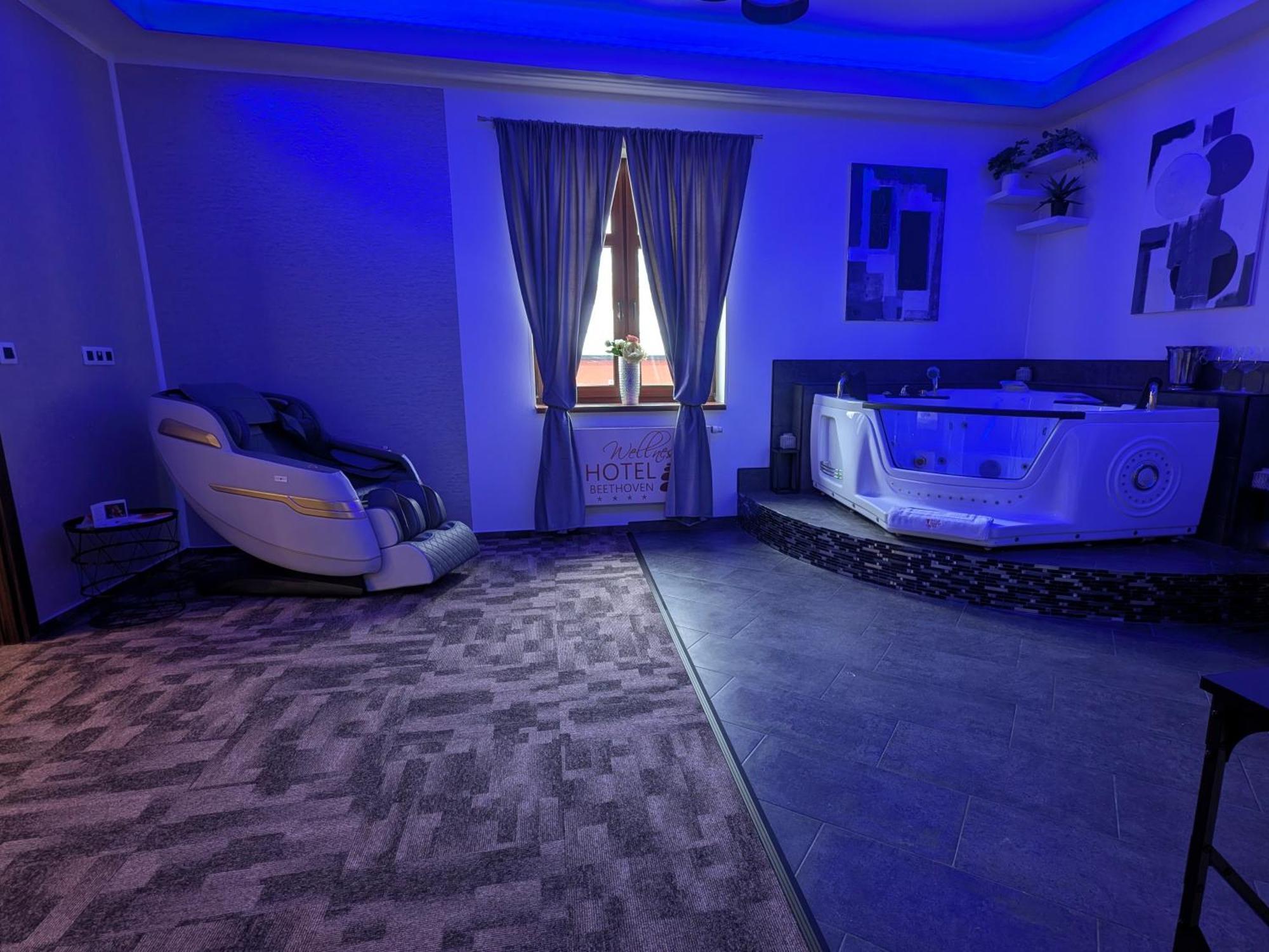 Wellness Hotel Beethoven Chomutov Exterior photo