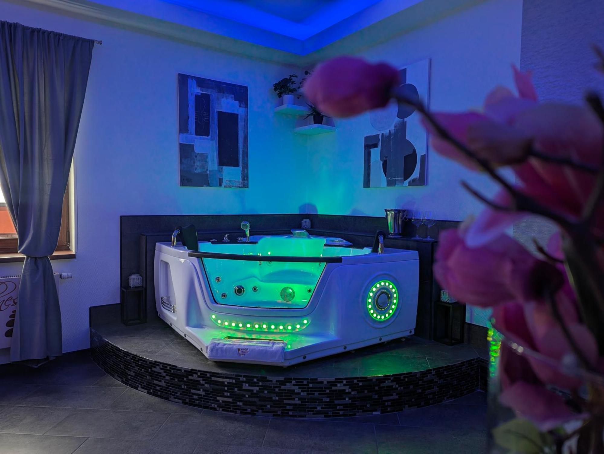 Wellness Hotel Beethoven Chomutov Exterior photo